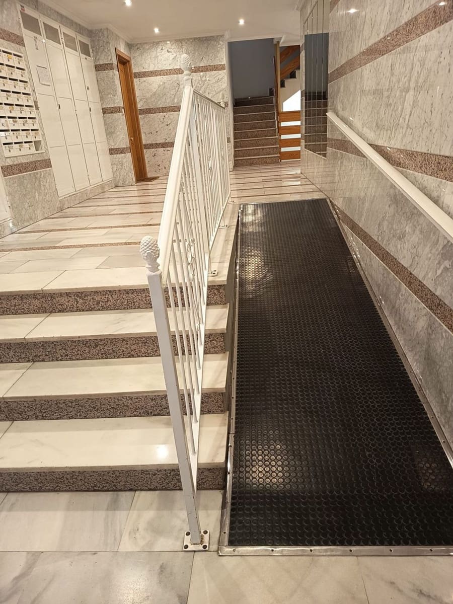 1 sovrum Lägenhet till salu i Torrevieja - 115 500 € (Ref: 9991892)