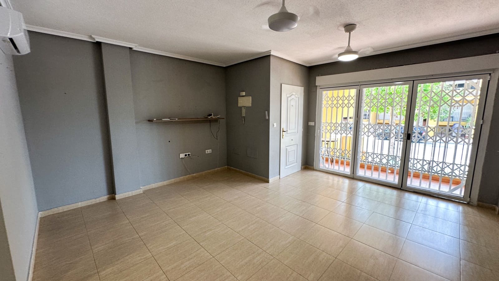 2 quarto Bungalow para venda em Daya Nueva - 119 000 € (Ref: 9991896)