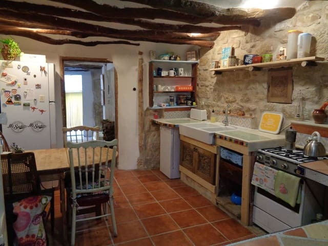 2 quarto Casa em Banda para venda em Maella - 42 000 € (Ref: 10118429)