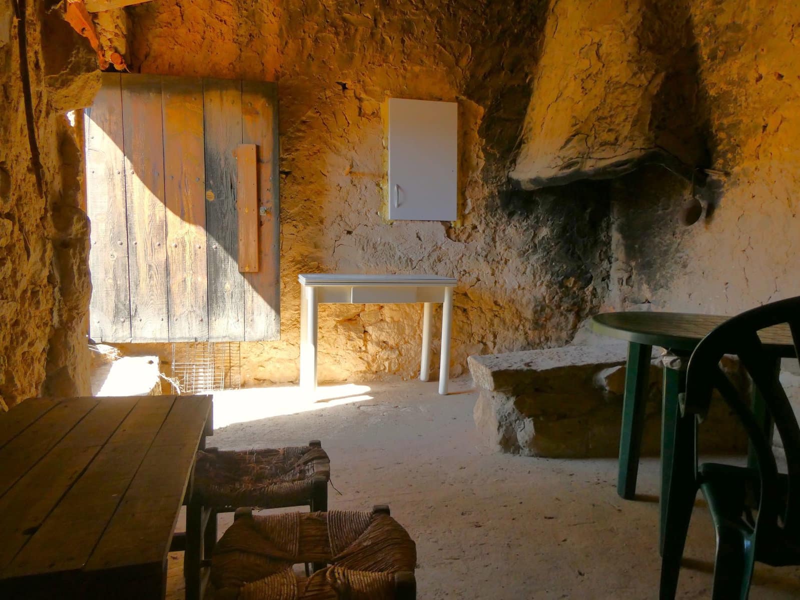Finca/Landhuis te koop in Maella - € 29.500 (Ref: 10174777)