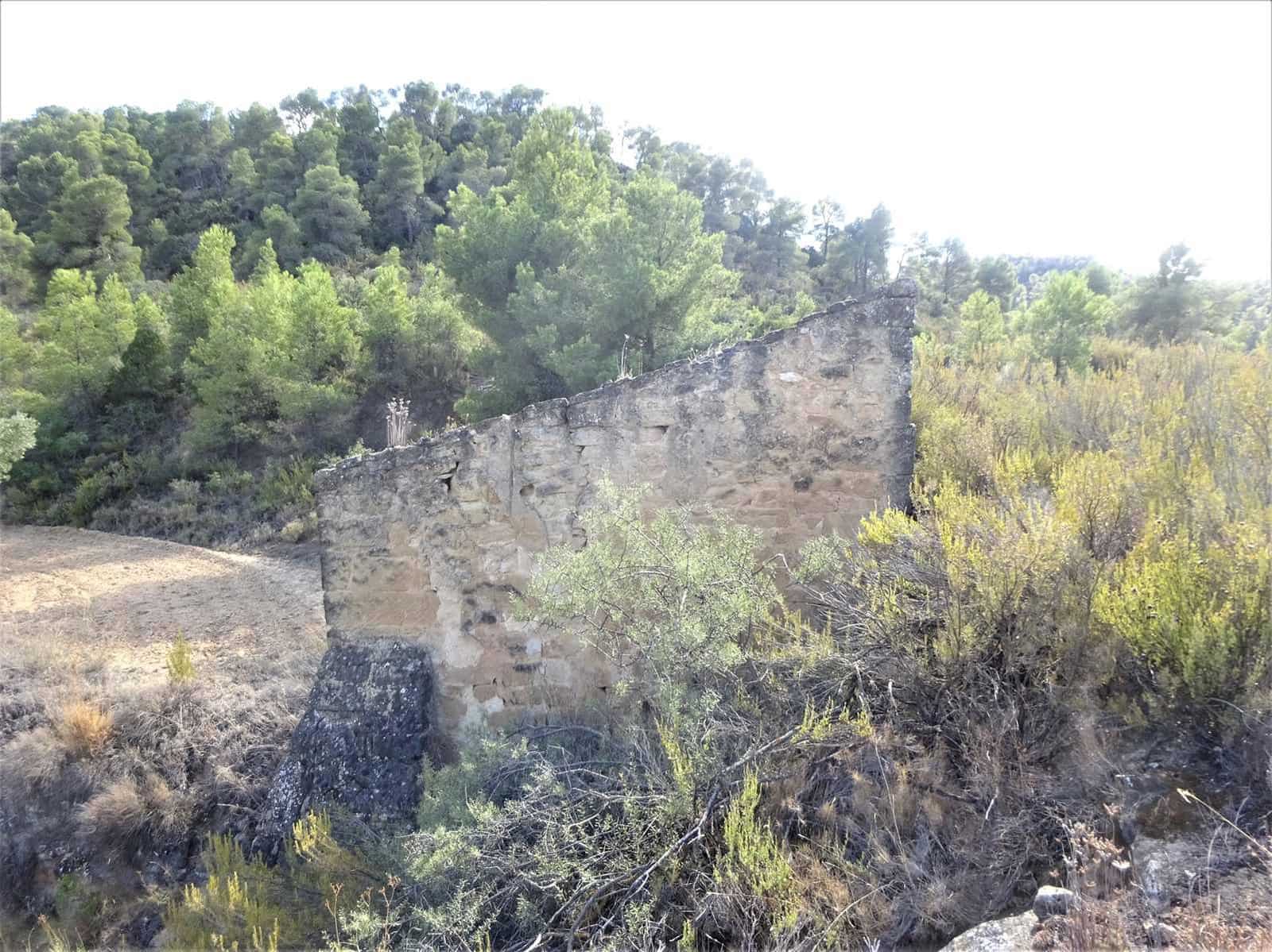 Finca/Country House for sale in Maella - € 64,000 (Ref: 7406905)