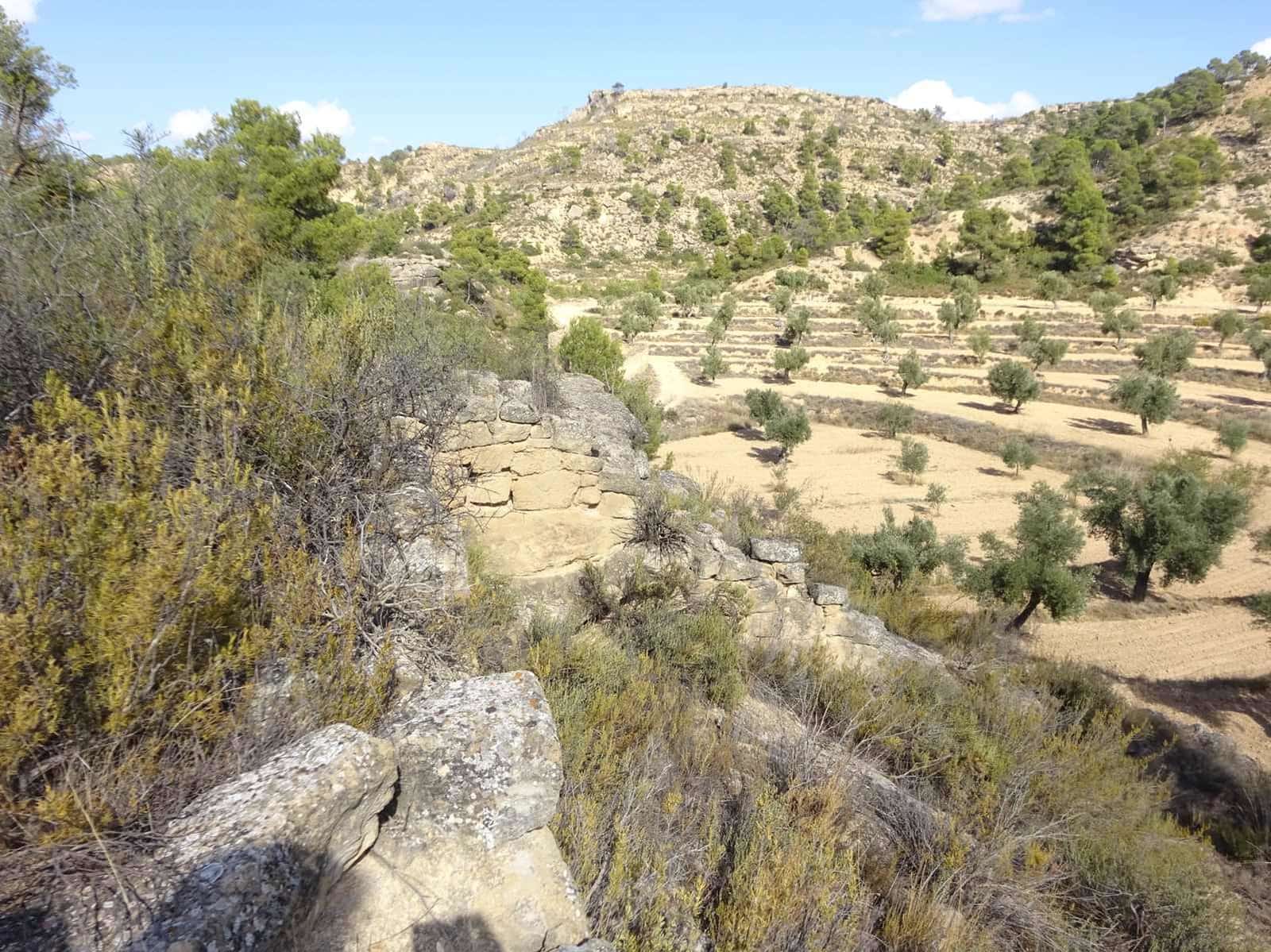 Finca/Country House for sale in Maella - € 64,000 (Ref: 7406905)