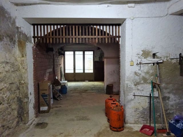 3 soverom Hus til salgs i Maella med garasje - € 29 500 (Ref: 7406920)