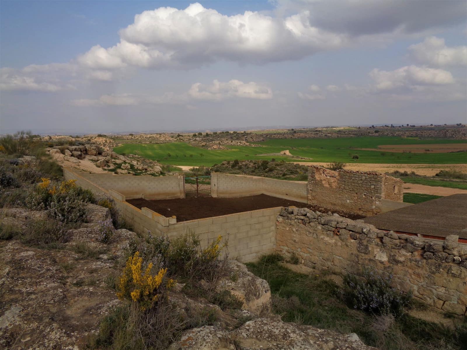 Finca/Landehus til salg i Caspe med garage - € 29.000 (Ref: 7406922)