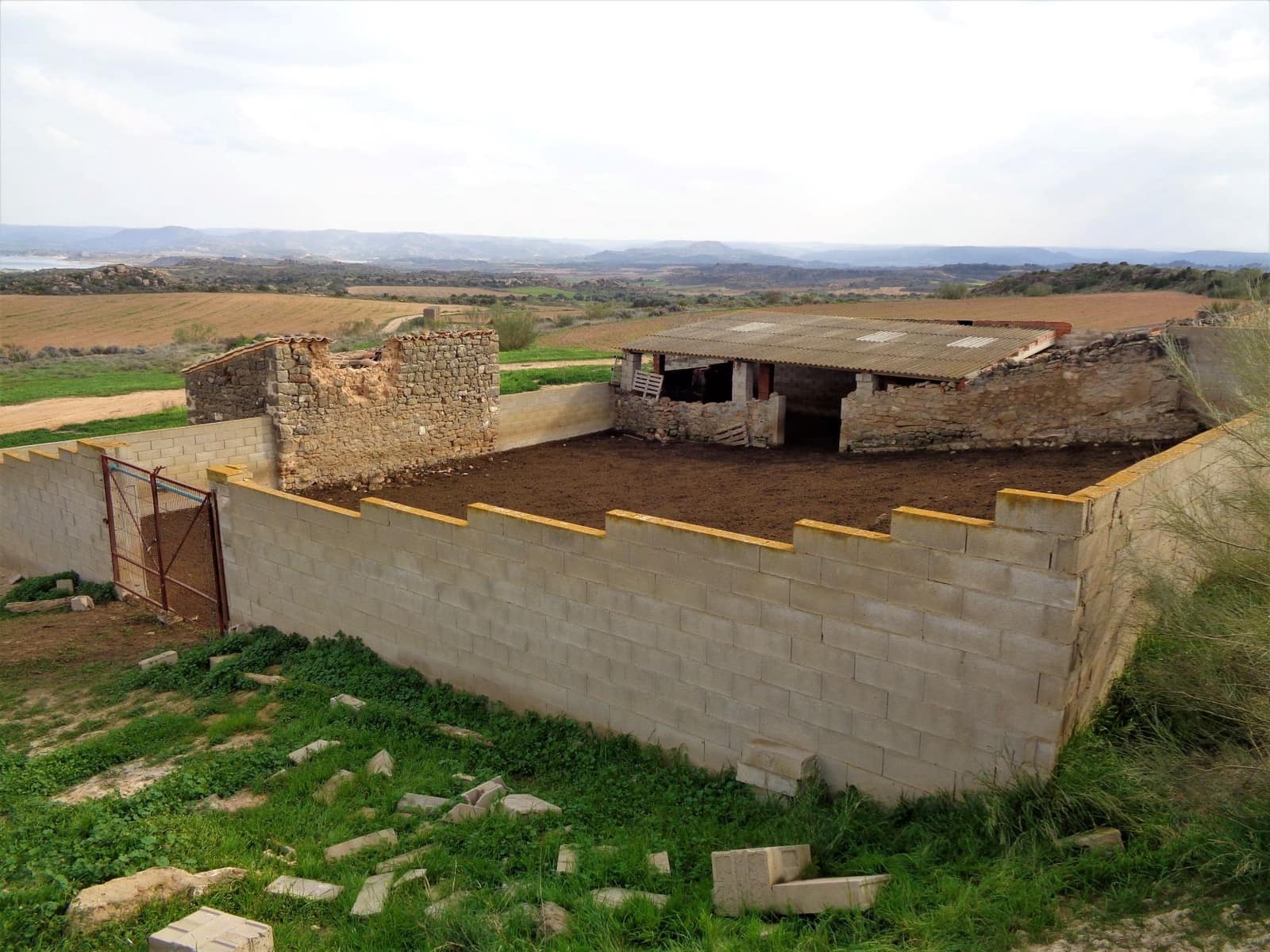 Finca/Landehus til salg i Caspe med garage - € 29.000 (Ref: 7406922)