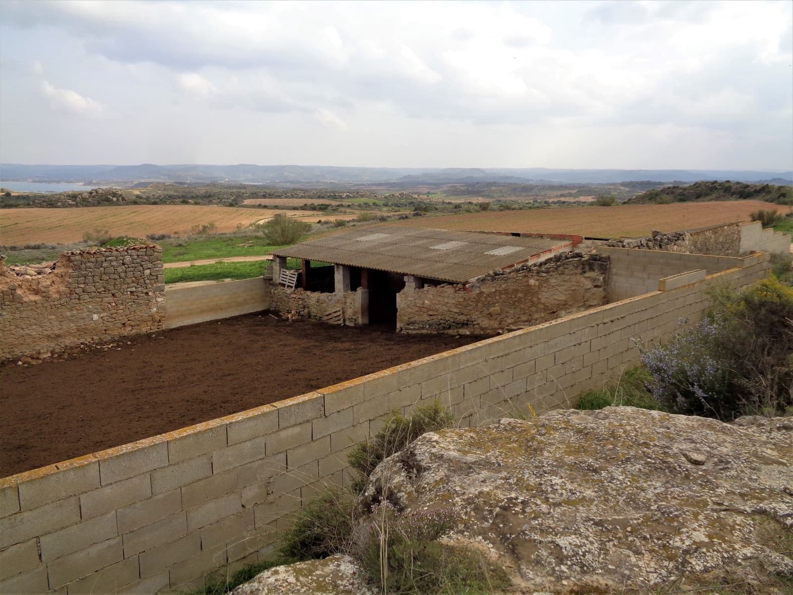 Finca/Landehus til salg i Caspe med garage - € 29.000 (Ref: 7406922)