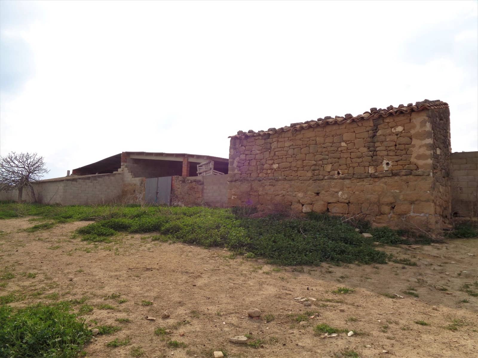 Finca/Landehus til salg i Caspe med garage - € 29.000 (Ref: 7406922)