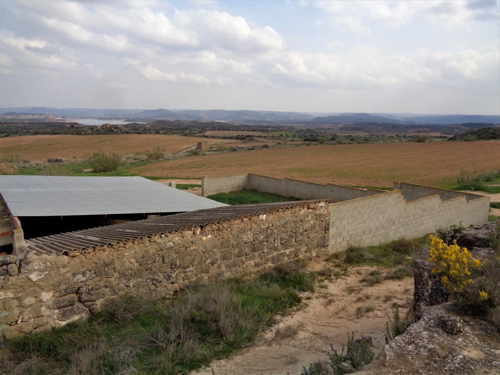 Finca/Landehus til salg i Caspe med garage - € 29.000 (Ref: 7406922)