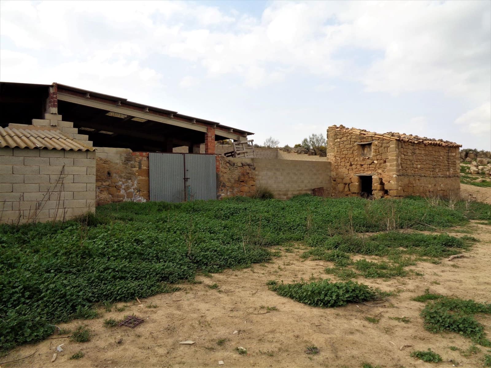 Finca/Landehus til salg i Caspe med garage - € 29.000 (Ref: 7406922)