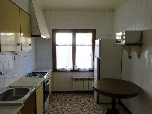 4 soveværelse Byhus til salg i Maella med garage - € 69.000 (Ref: 7406932)