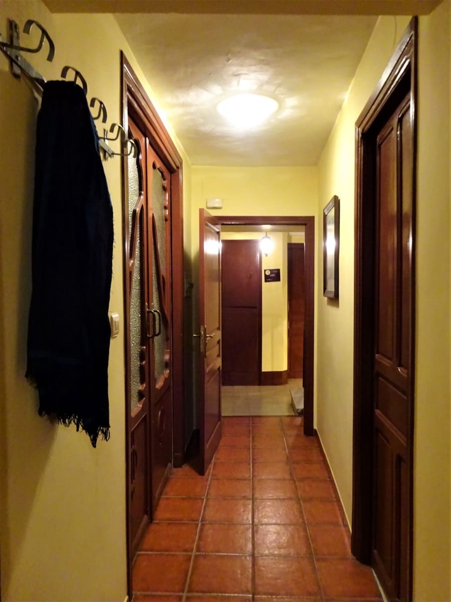 5 bedroom Townhouse for sale in Maella - € 89,000 (Ref: 7406933)