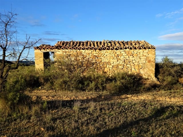 Apartment for sale in Maella - € 13,500 (Ref: 7406934)