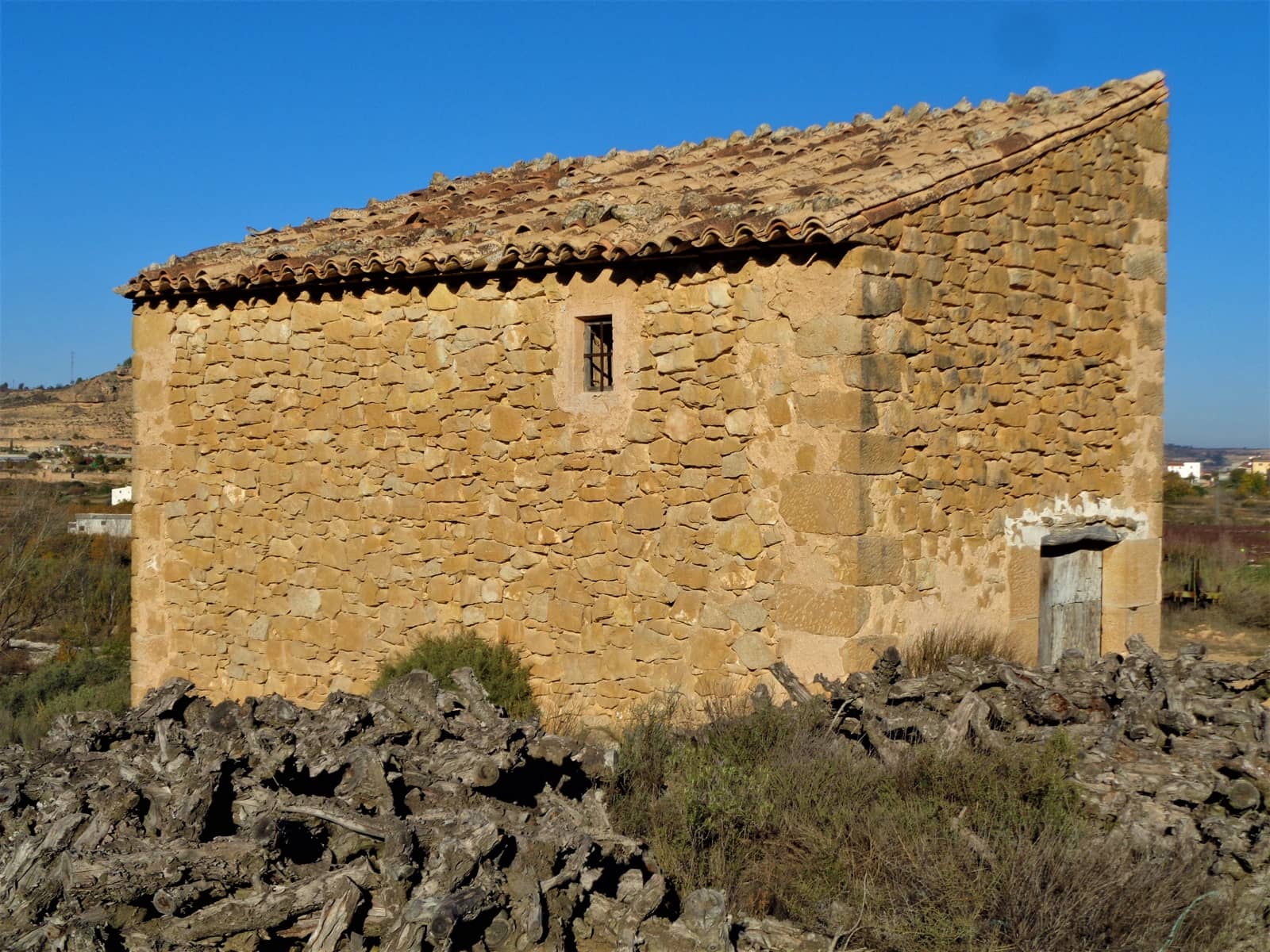 Finka/Dom wiejski na sprzedaż w Maella - 18 000 € (Ref: 7406951)