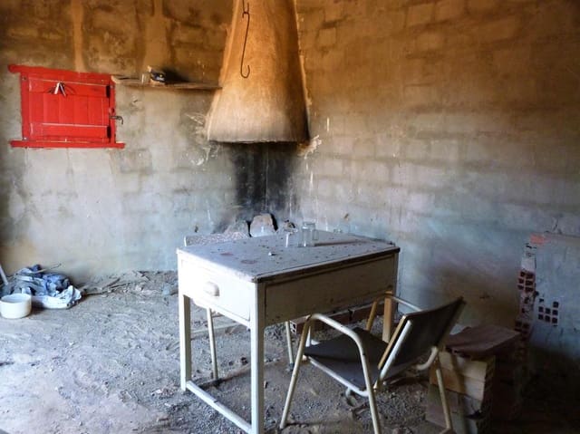 Finca/Landehus til salg i Fabara - € 15.000 (Ref: 7406957)