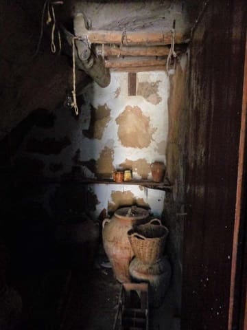 6 soverom Hus til salgs i Maella med garasje - € 49 000 (Ref: 7406966)