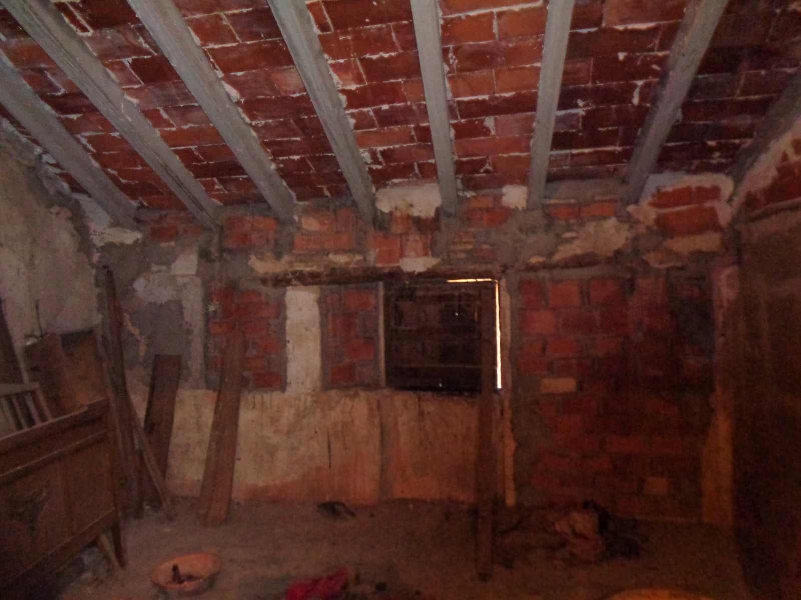 6 soverom Hus til salgs i Maella med garasje - € 49 000 (Ref: 7406966)