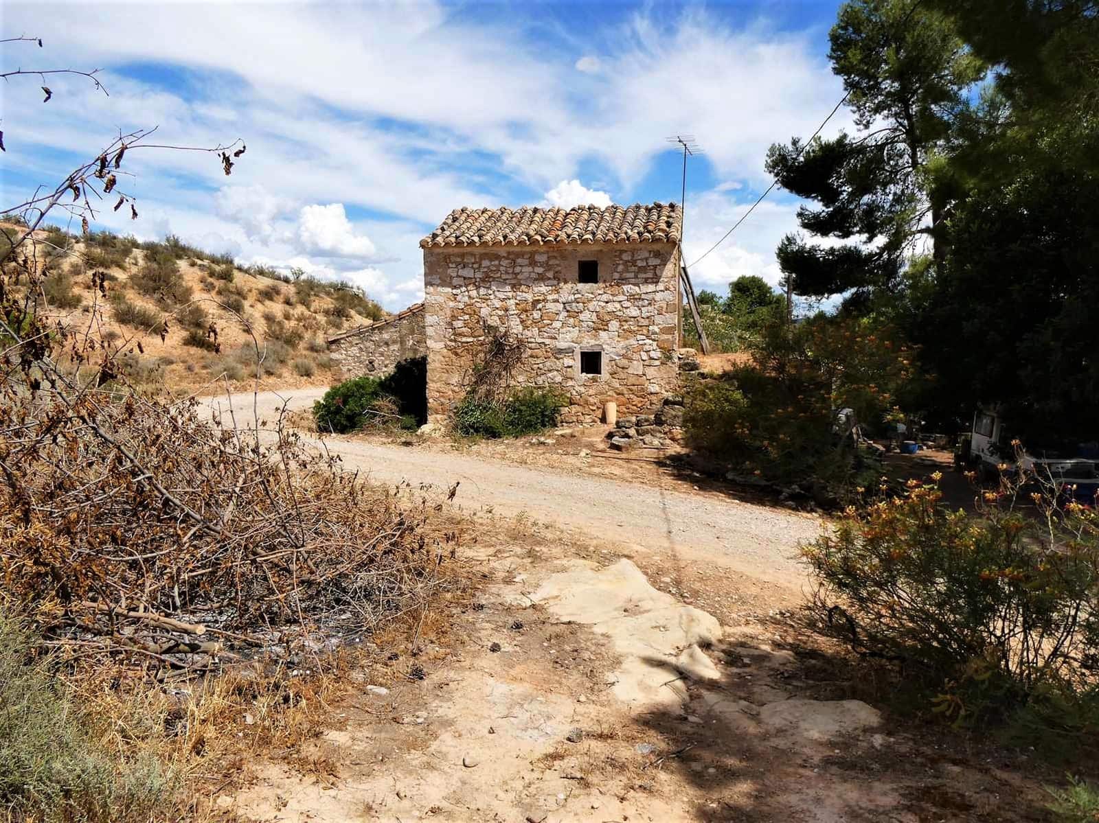 Maalaistalo myytävänä paikassa Caspe - 69 000 € (Ref: 7662822)