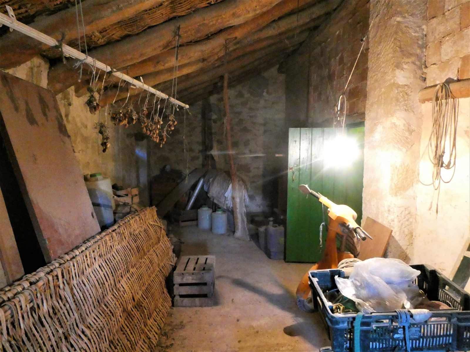 Maalaistalo myytävänä paikassa Caspe - 69 000 € (Ref: 7662822)