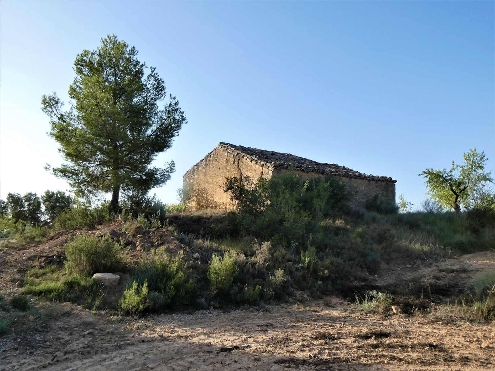 Finca/Herregård til salgs i Maella - € 34 000 (Ref: 7760867)