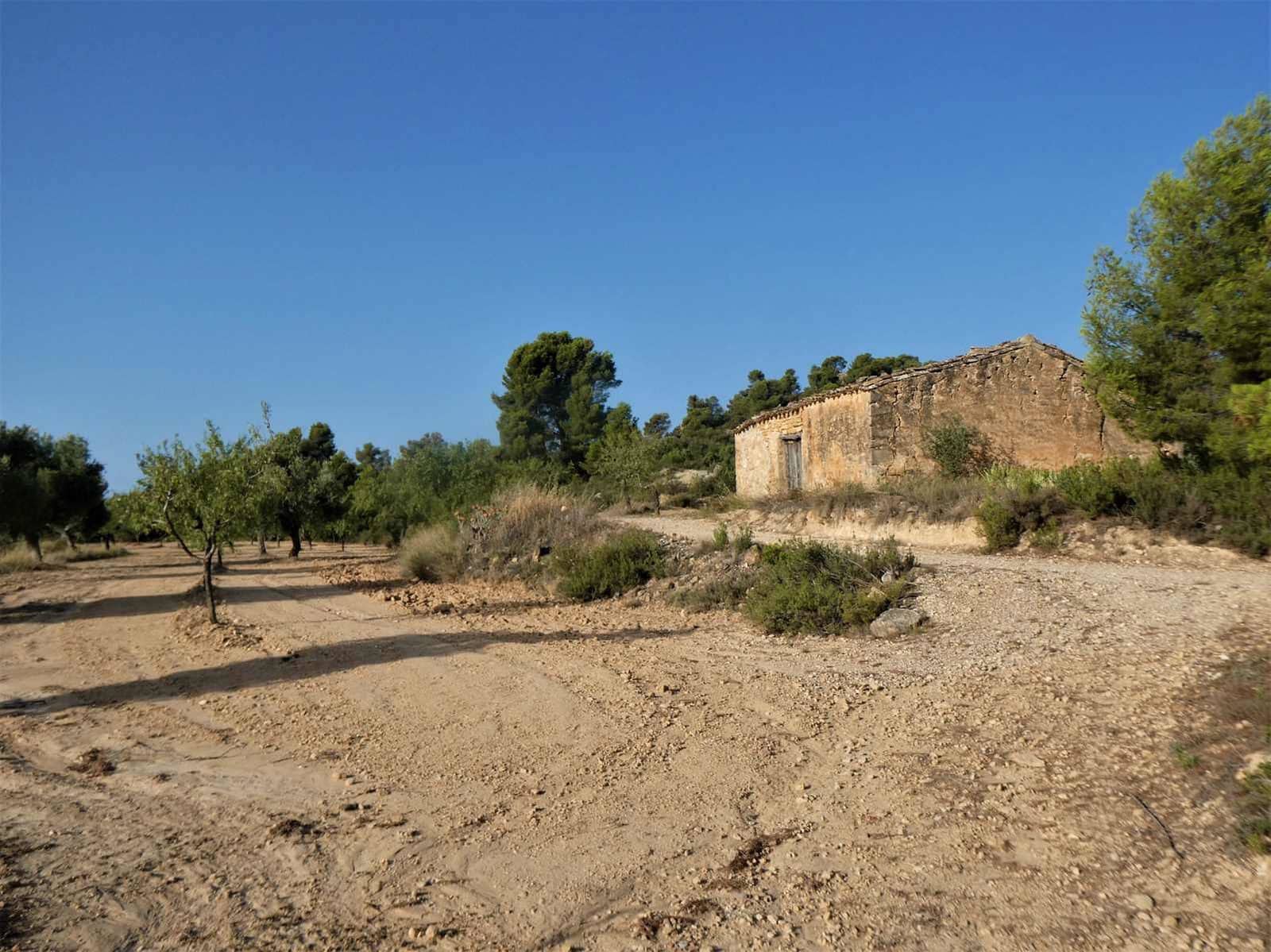 Finca/Country House for sale in Maella - € 34,000 (Ref: 7760867)