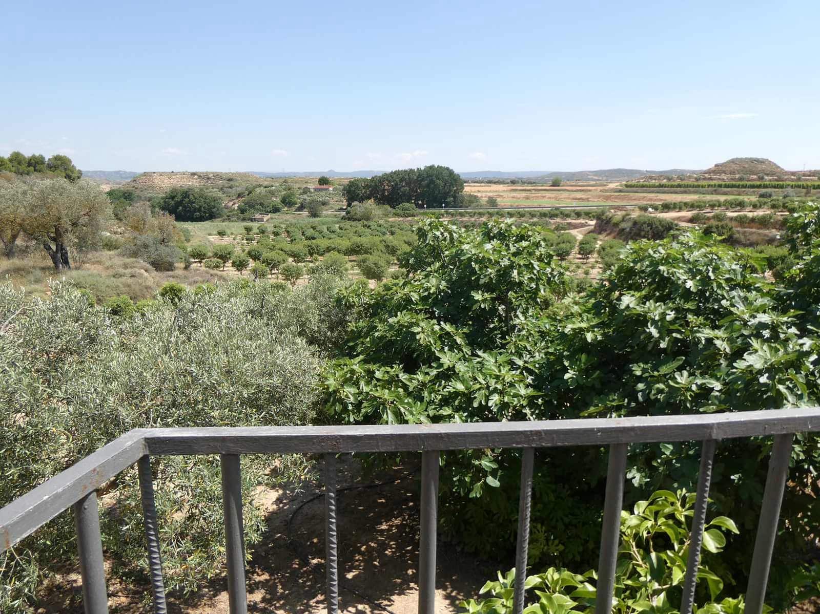 2 bedroom Finca/Country House for sale in Caspe with pool garage - € 149,000 (Ref: 7774812)