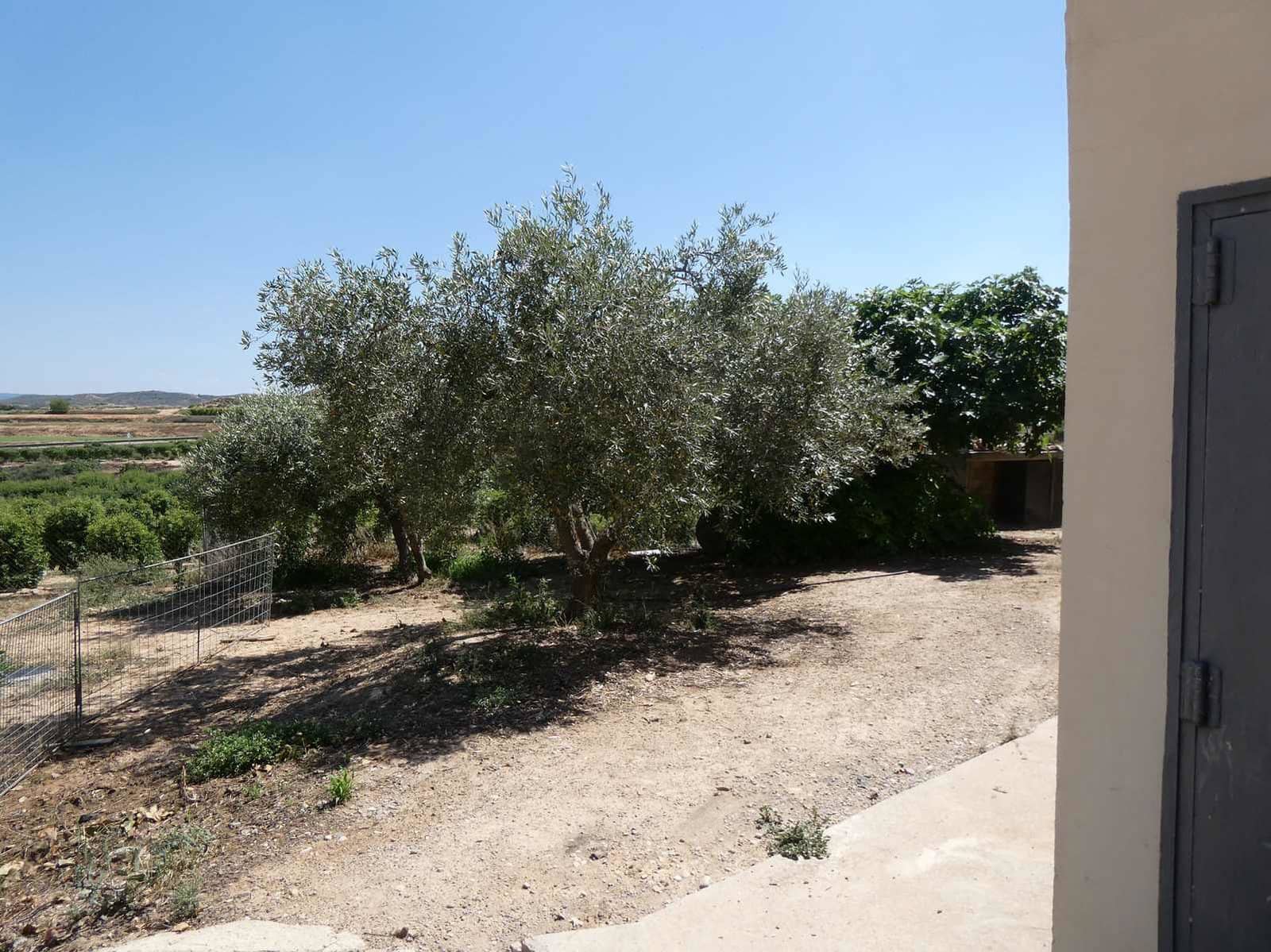 2 slaapkamer Finca/Landhuis te koop in Caspe met zwembad garage - € 149.000 (Ref: 7774812)