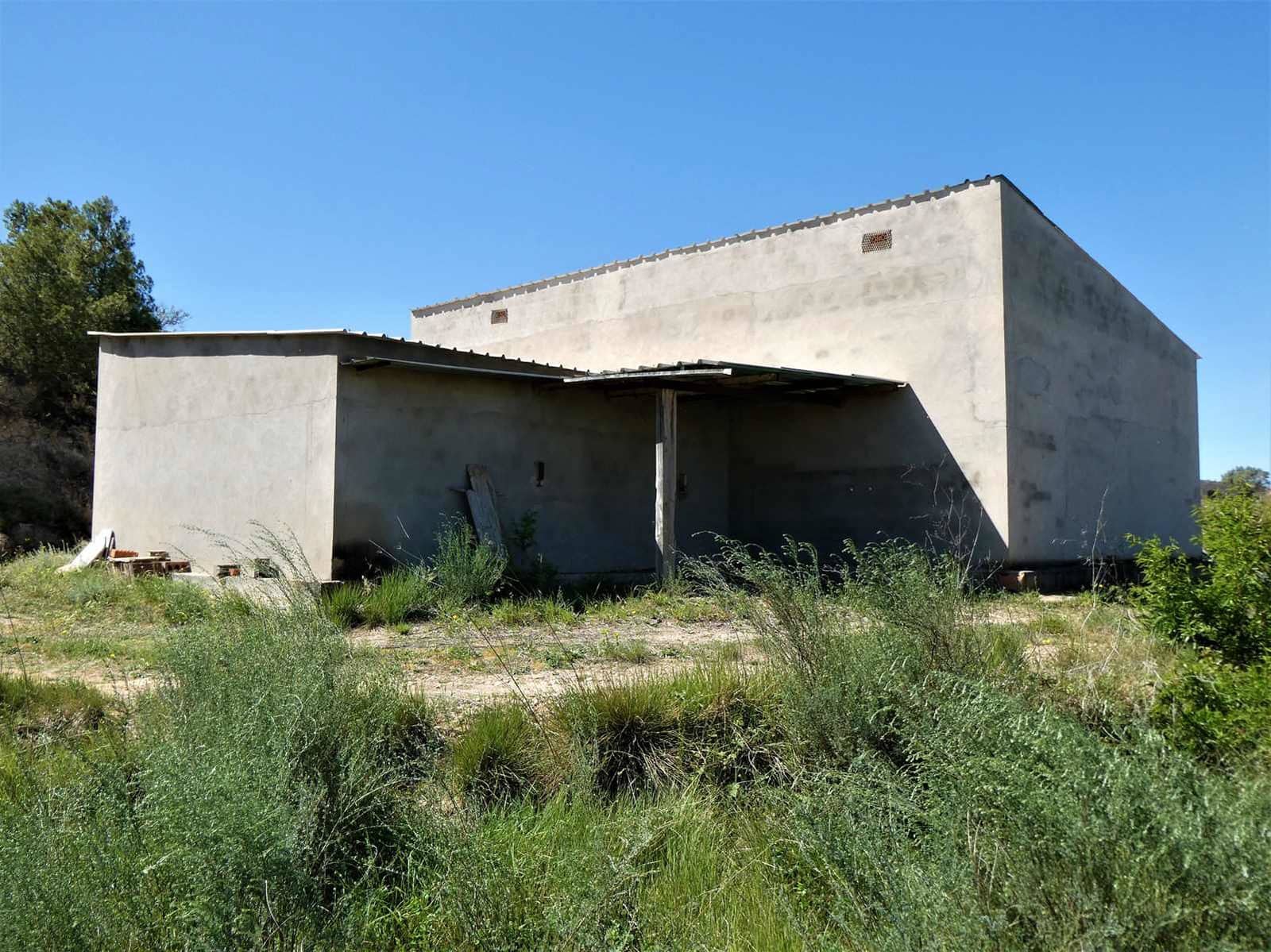 Finka/Dom wiejski na sprzedaż w Caspe z basenem garażem - 33 000 € (Ref: 7818986)