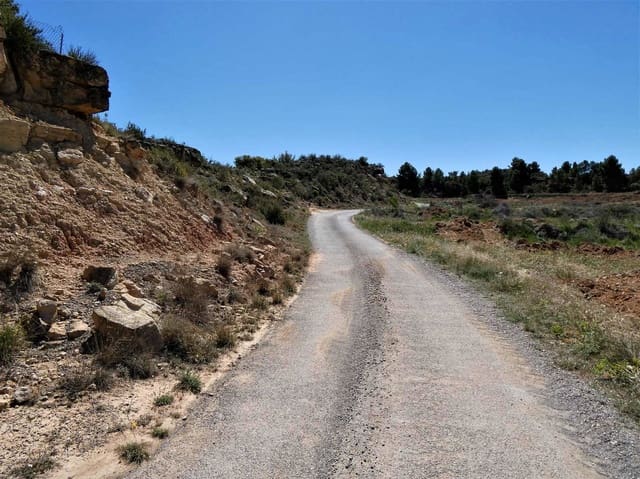 Finca/Landehus til salg i Caspe med swimmingpool garage - € 33.000 (Ref: 7818986)