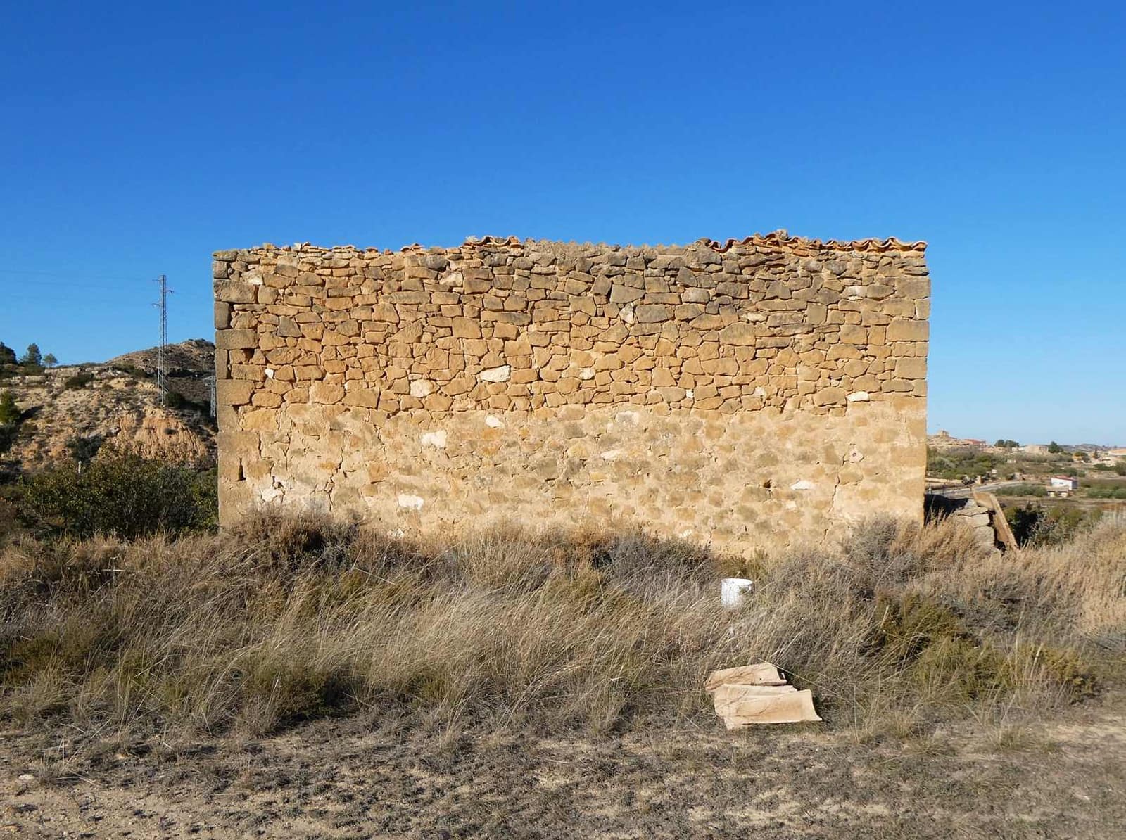 Finca/Country House for sale in Maella - € 15,500 (Ref: 7959352)