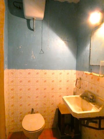 Omakotitalo myytävänä paikassa Maella mukana 
autotalli - 39 000 € (Ref: 7978032)