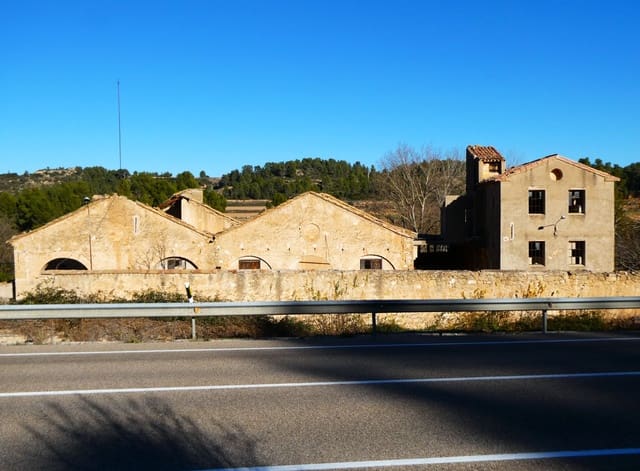 Finca/Landhuis te koop in Mazaleón met garage - € 49.000 (Ref: 8055352)