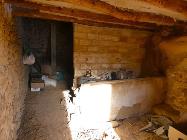 Finca/Landehus til salg i Fabara - € 26.000 (Ref: 8135907)