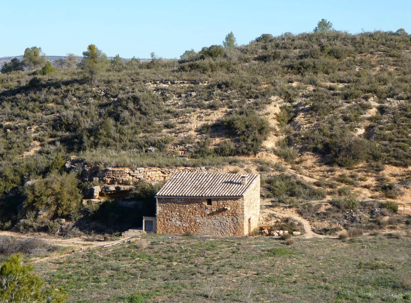 Finca/Country House for sale in Fabara - € 26,000 (Ref: 8135907)