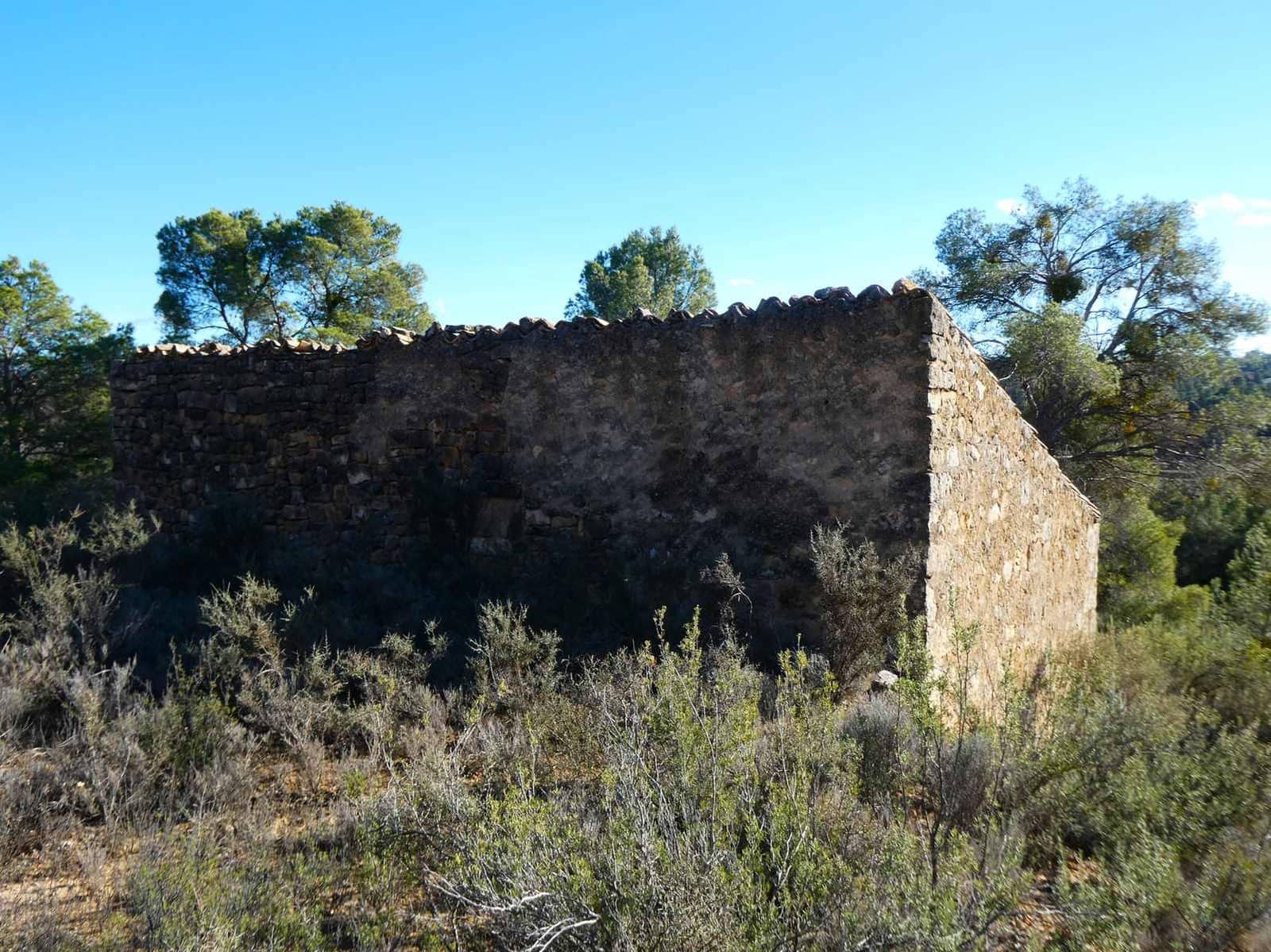 Maalaistalo myytävänä paikassa Mazaleon - 10 500 € (Ref: 8227341)