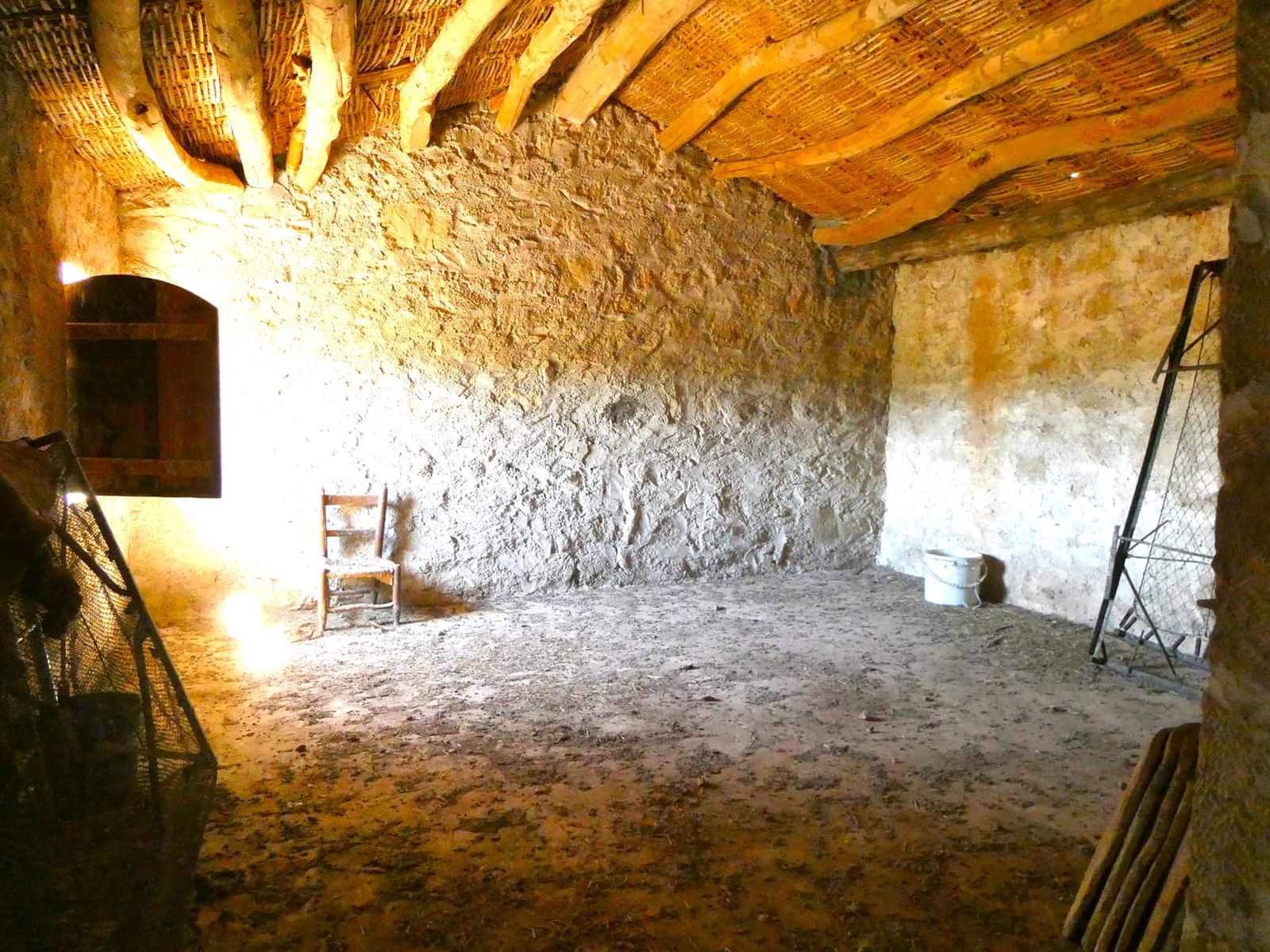 Finca/Herregård til salgs i Fabara - € 29 000 (Ref: 8323978)