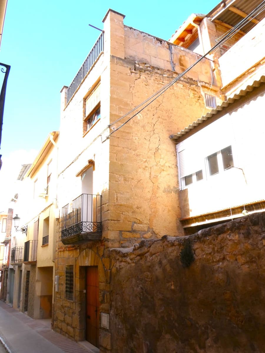 4 soveværelse Byhus til salg i Maella - € 69.000 (Ref: 8556381)