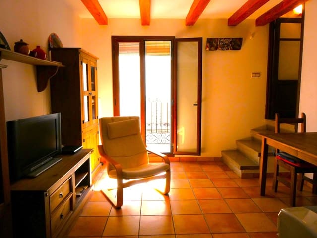 4 soveværelse Byhus til salg i Maella - € 69.000 (Ref: 8556381)