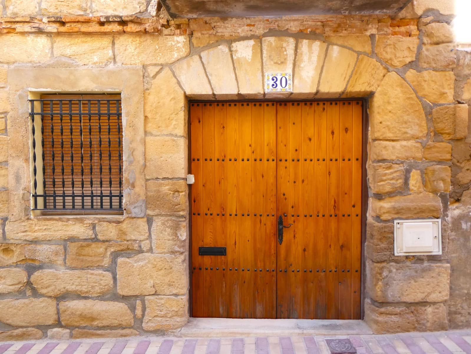 4 soveværelse Byhus til salg i Maella - € 69.000 (Ref: 8556381)