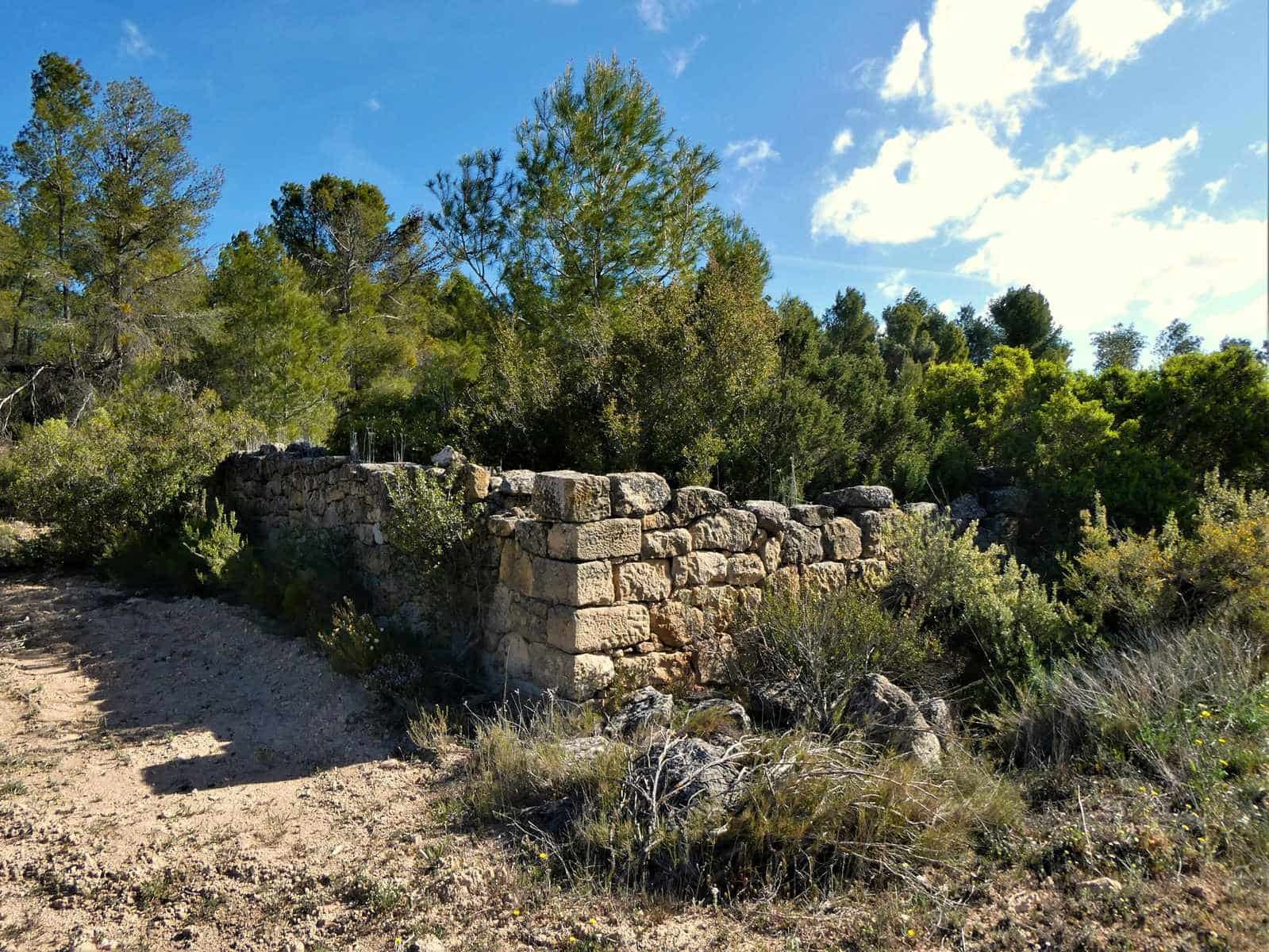 Finca/Country House for sale in Calaceite - € 39,000 (Ref: 8672378)
