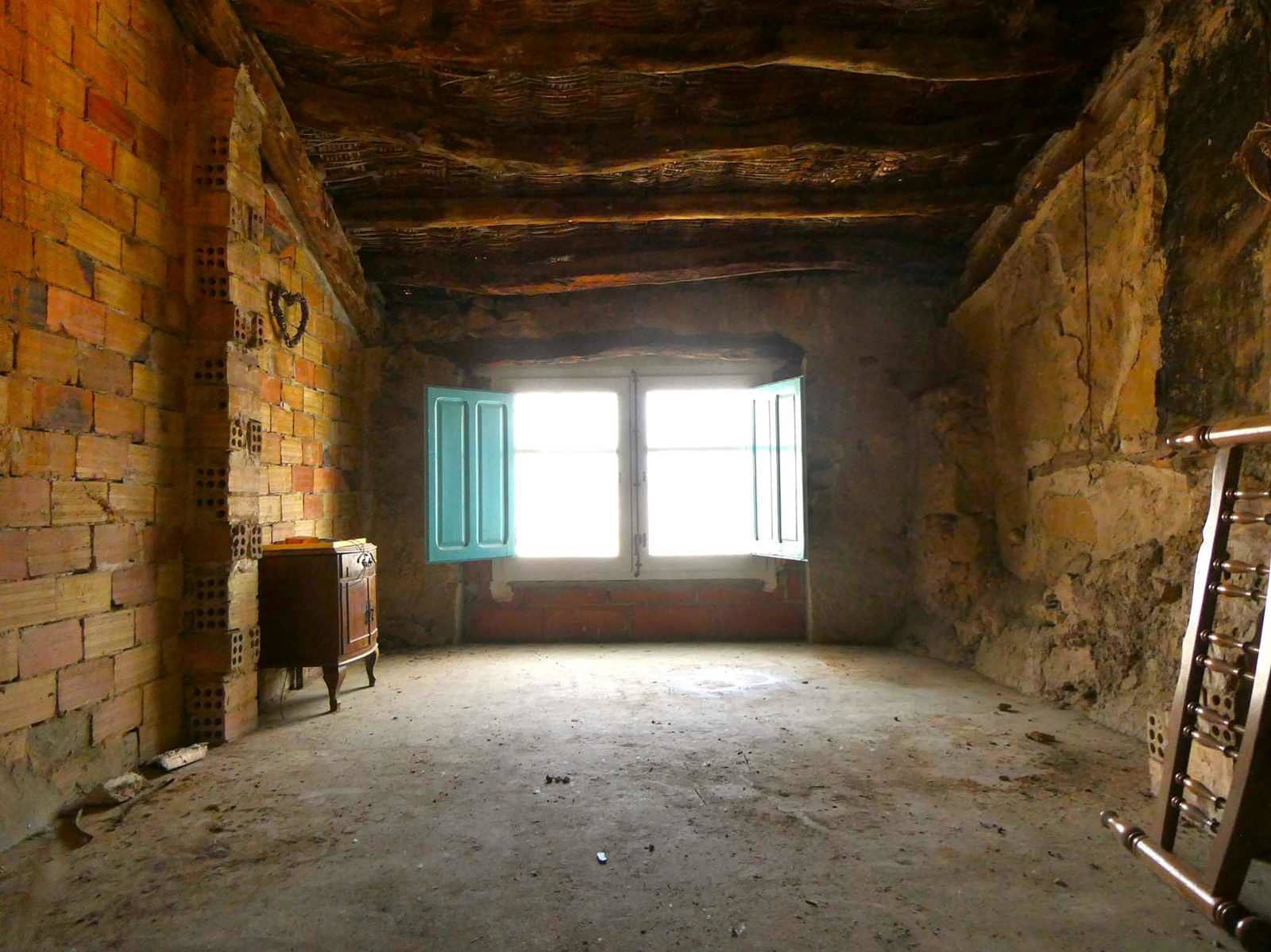 Casa de 4 habitaciones en Maella en venta - 29.500 € (Ref: 8764955)