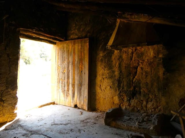 Finca/Country House for sale in Maella - € 16,500 (Ref: 8764956)