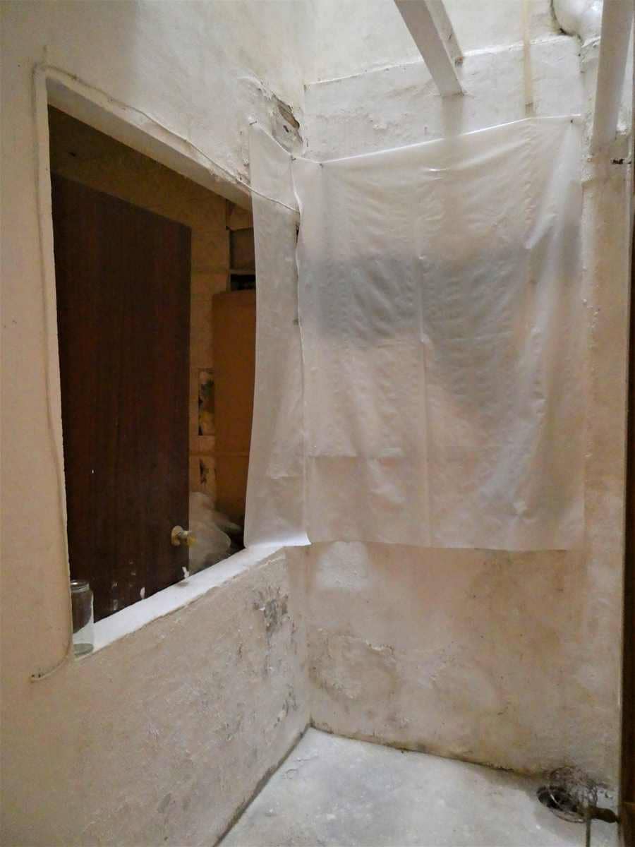 6 makuuhuone Omakotitalo myytävänä paikassa Maella mukana 
autotalli - 45 000 € (Ref: 8764986)