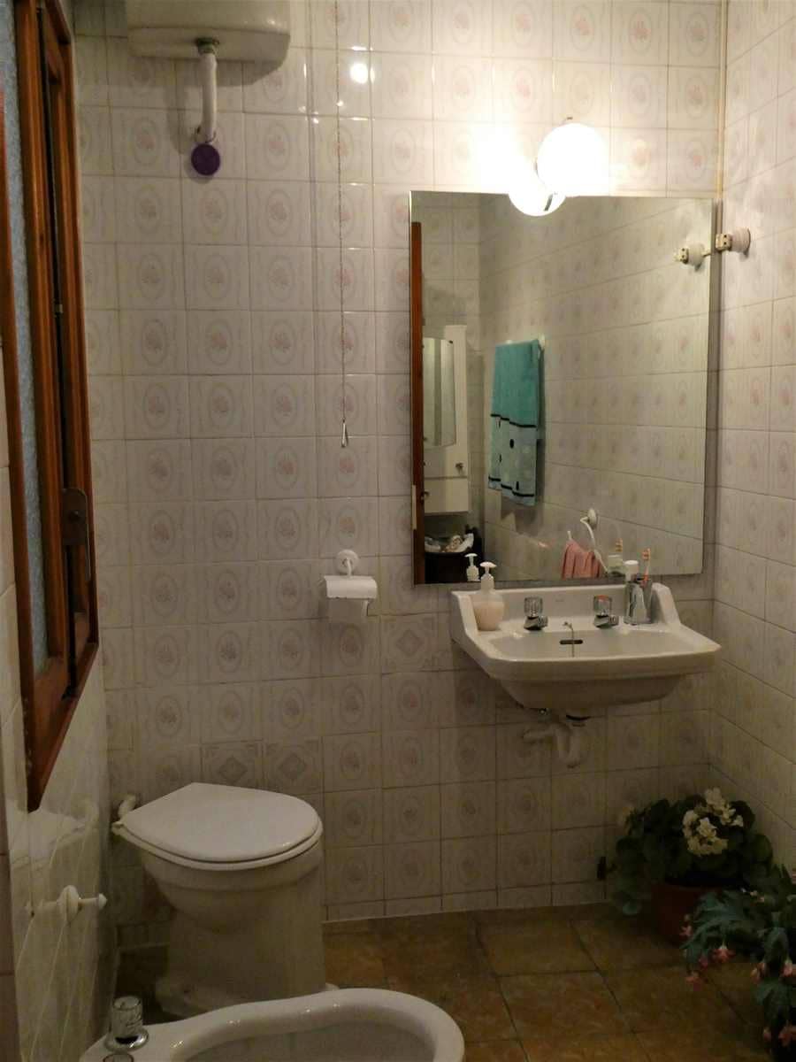 6 makuuhuone Omakotitalo myytävänä paikassa Maella mukana 
autotalli - 45 000 € (Ref: 8764986)