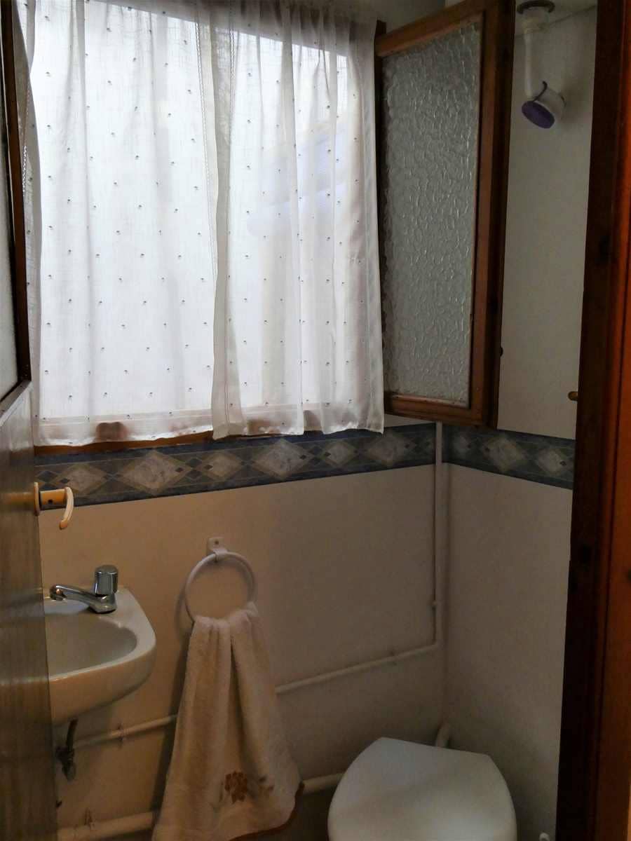 6 makuuhuone Omakotitalo myytävänä paikassa Maella mukana 
autotalli - 45 000 € (Ref: 8764986)