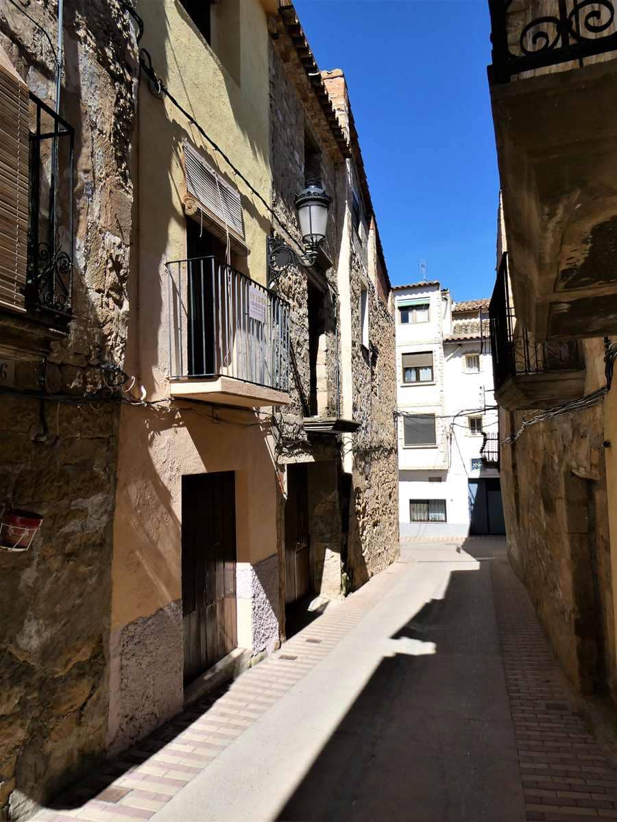 6 makuuhuone Omakotitalo myytävänä paikassa Maella mukana 
autotalli - 45 000 € (Ref: 8764986)