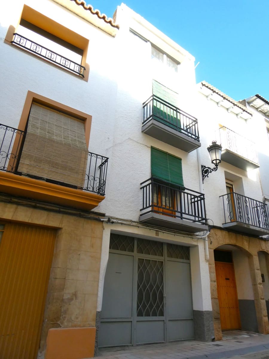 3 soveværelse Byhus til salg i Maella med garage - € 99.000 (Ref: 8778938)