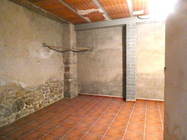 3 soverom Hus til salgs i Fabara - € 45 000 (Ref: 8806588)