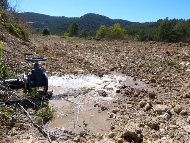 Finca/Landehus til salg i Caseres - € 9.000 (Ref: 8910164)