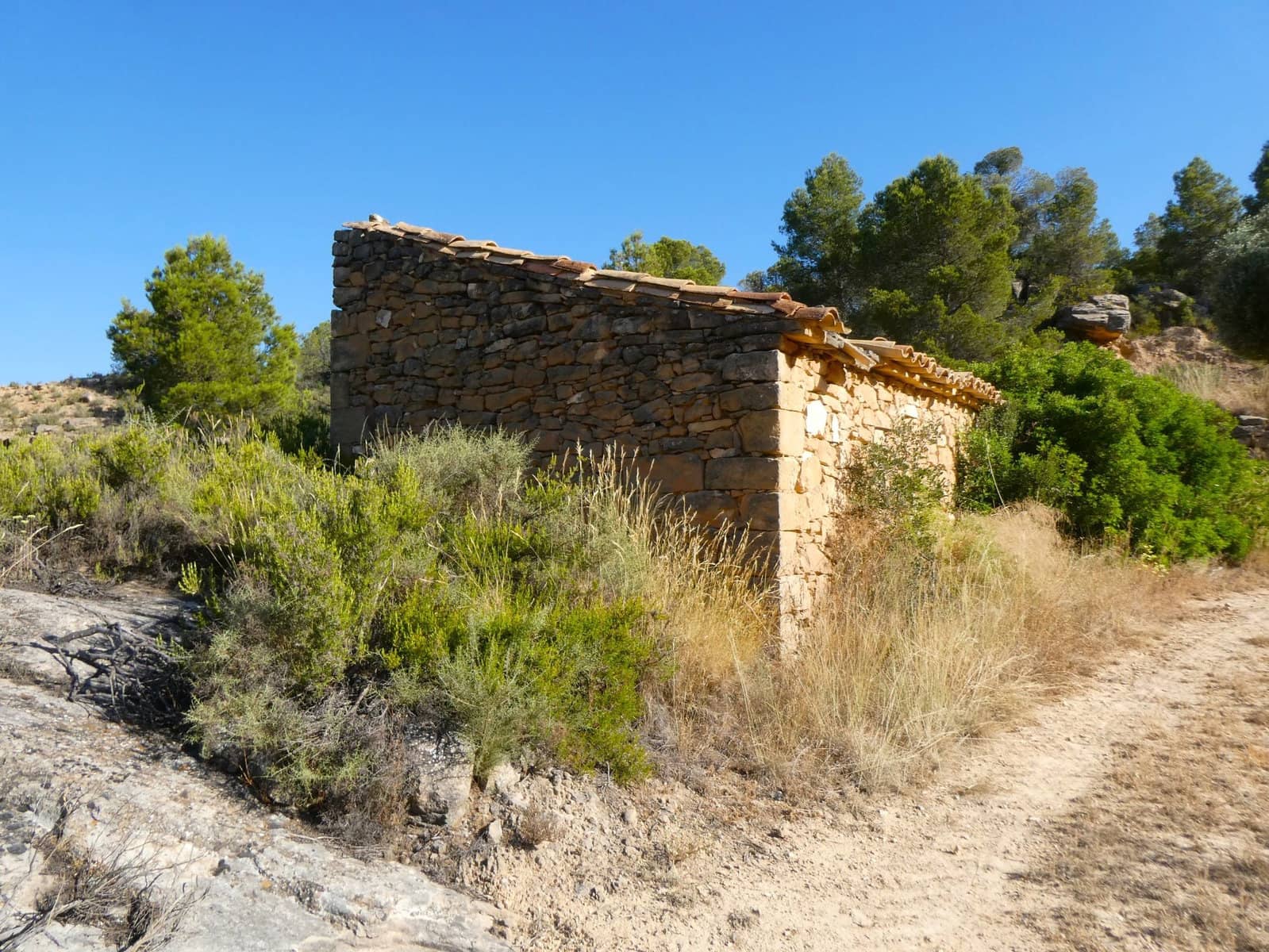 Finca/Landehus til salg i Mazaleon - € 16.000 (Ref: 9100024)