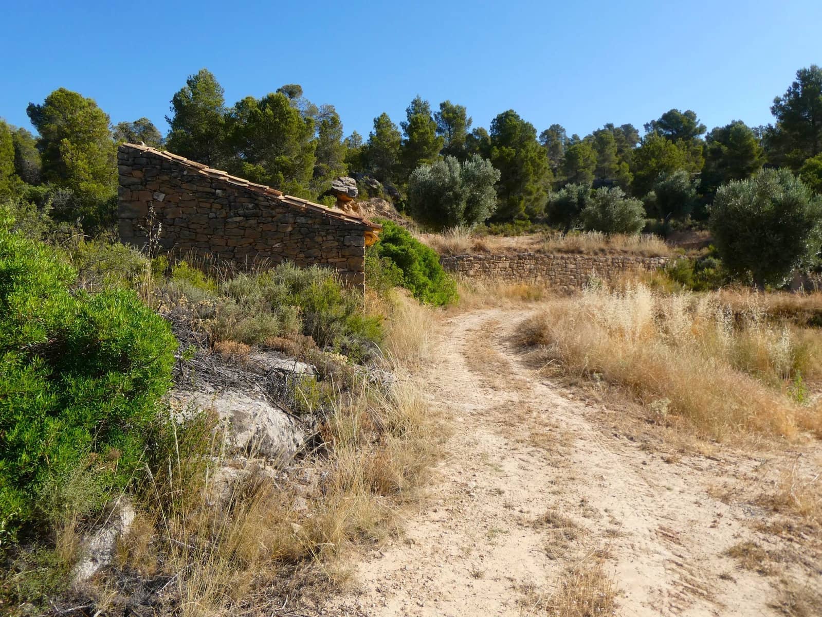 Finca/Landehus til salg i Mazaleon - € 16.000 (Ref: 9100024)